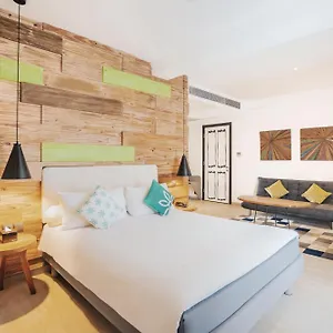 Kamaniiya Petitenget 3*, سمينياك إندونيسيا